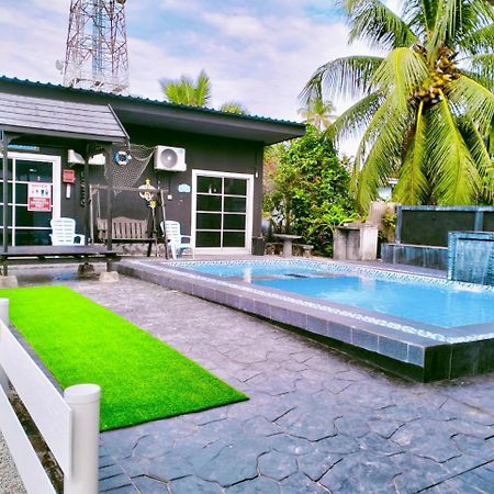 קמפונג פנריק Penarik Baru Homestay מראה חיצוני תמונה